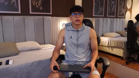 Snapshot of ethan_occonor chatting on October 7, 2025, 12:13 pm ethan_occonor online show from October 7, 2025, 12:13 pm