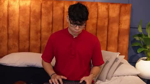 Snapshot of ethan_occonor chatting on October 17, 2025, 1:14 pm ethan_occonor online show from October 17, 2025, 1:14 pm
