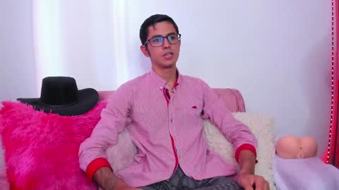 Snapshot of ethan_sai01 chatting on December 9, 2024, 6:14 pm ETHAN SAI online show from December 9, 2024, 6:14 pm