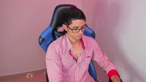 Snapshot of ethan_sai01 chatting on January 10, 2025, 1:32 am ETHAN SAI online show from January 10, 2025, 1:32 am