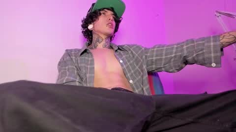 Snapshot of ethan_sykes chatting on November 15, 2025, 12:19 am Ethan sykes online show from November 15, 2025, 12:19 am