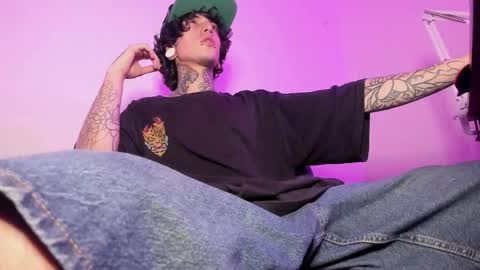 Snapshot of ethan_sykes chatting on November 19, 2025, 3:17 am Ethan sykes online show from November 19, 2025, 3:17 am