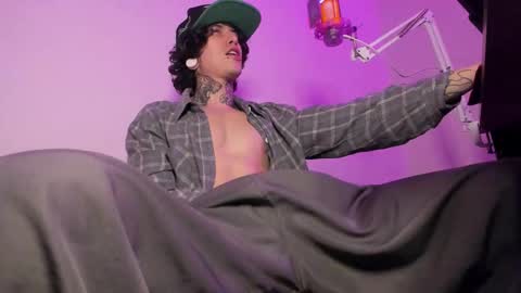 Snapshot of ethan_sykes chatting on November 25, 2025, 4:45 am Ethan sykes online show from November 25, 2025, 4:45 am