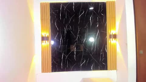 ethan_thouse online show from October 31, 2025, 8:10 pm