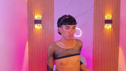 ethan_thouse online show from November 22, 2025, 12:26 pm