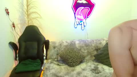 ethanblaze_ online show from November 8, 2025, 11:43 am