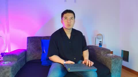 ethanconnor_ online show from February 16, 2026, 12:01 pm