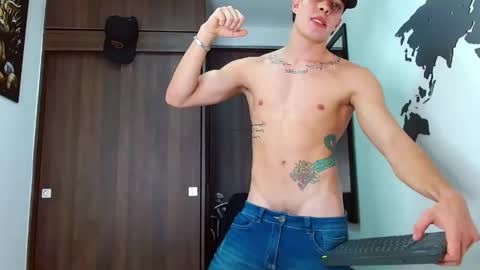 ethangreey1 online show from February 28, 2025, 8:50 pm