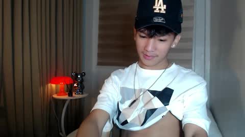 Snapshot of etherealboytoy4hire chatting on December 16, 2025, 7:13 am Rey online show from December 16, 2025, 7:13 am