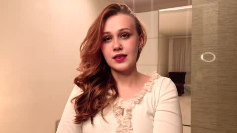 etta_jane online show from April 11, 2026, 2:43 pm