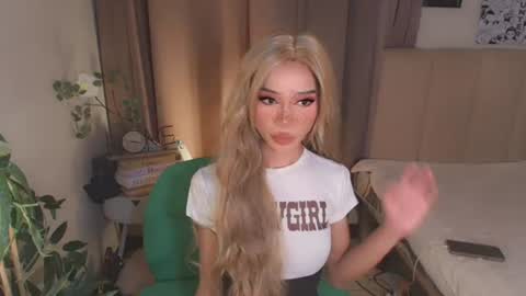euphoric_goddess online show from June 20, 2026, 8:00 pm