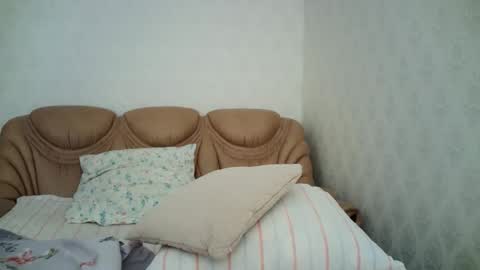 eva00186 online show from October 3, 2025, 9:17 am