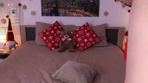 Eva online show from December 18, 2025, 10:10 am