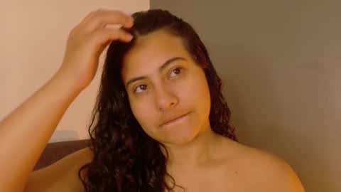 EVA DAEMON  online show from October 6, 2025, 11:40 am