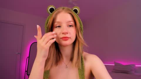 Eva Davis online show from February 27, 2025, 5:13 am