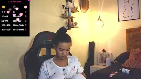 Snapshot of eva_foxs chatting on November 30, 2025, 5:44 am Eva Foxs online show from November 30, 2025, 5:44 am