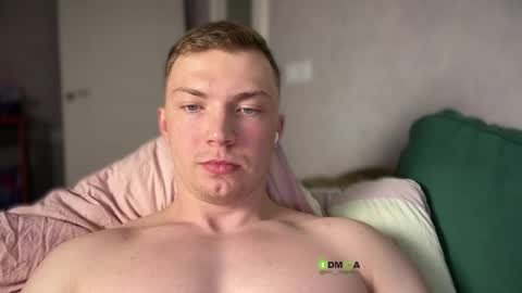 Eva and Iron online show from April 18, 2026, 7:58 pm