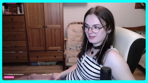 Snapshot of eva_katt chatting on December 16, 2024, 9:09 pm Gamer Katt online show from December 16, 2024, 9:09 pm