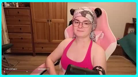 Snapshot of eva_katt chatting on September 23, 2025, 12:19 pm Gamer Katt online show from September 23, 2025, 12:19 pm