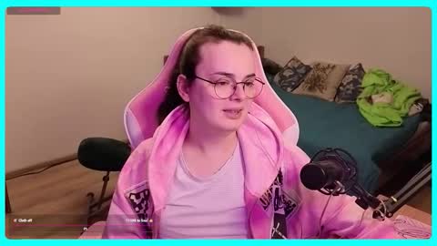 Snapshot of eva_katt chatting on October 24, 2025, 12:34 pm Gamer Katt online show from October 24, 2025, 12:34 pm