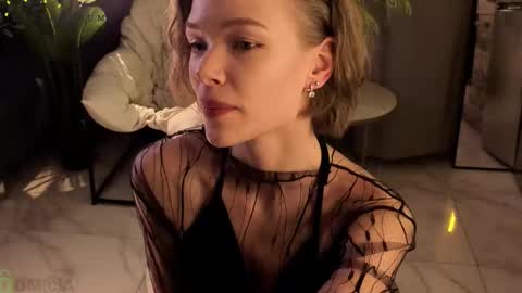 Eva online show from November 15, 2025, 5:20 pm