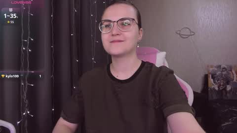 Eva online show from October 26, 2025, 9:37 am