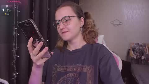 Eva online show from October 31, 2025, 10:05 am