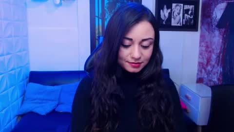 Eva online show from September 23, 2025, 2:42 pm