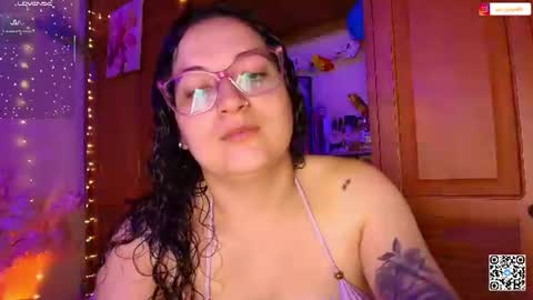 Eva  online show from June 10, 2026, 12:04 pm