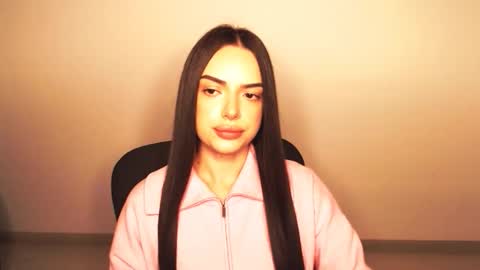 Eva online show from October 18, 2025, 6:52 pm