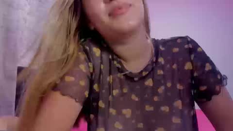 Snapshot of eva_xox chatting on September 15, 2025, 10:32 pm Eva online show from September 15, 2025, 10:32 pm