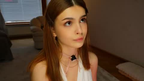 Snapshot of eva_zill_blossom chatting on May 1, 2026, 8:52 am Hello my name is Eva its my first day here online show from May 1, 2026, 8:52 am