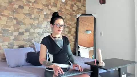 Snapshot of evaa_hall chatting on June 9, 2026, 1:34 pm Eva online show from June 9, 2026, 1:34 pm
