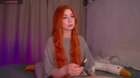 Snapshot of evaa_moonn_ chatting on December 16, 2024, 3:40 am Eva online show from December 16, 2024, 3:40 am