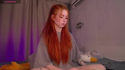 Snapshot of evaa_moonn_ chatting on February 9, 2025, 8:45 pm Eva online show from February 9, 2025, 8:45 pm