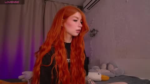 Snapshot of evaa_moonn_ chatting on February 14, 2025, 5:09 am Eva online show from February 14, 2025, 5:09 am