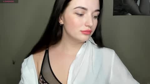 Snapshot of evaamillerr chatting on December 27, 2024, 10:37 pm Eva online show from December 27, 2024, 10:37 pm