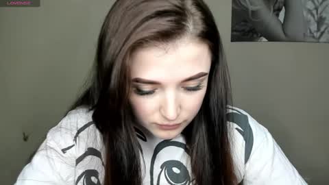 Snapshot of evaamillerr chatting on January 9, 2025, 10:20 am Eva online show from January 9, 2025, 10:20 am