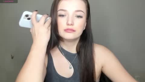 Snapshot of evaamillerr chatting on January 28, 2025, 10:45 am Eva online show from January 28, 2025, 10:45 am