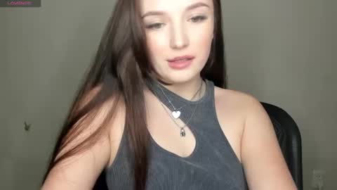 Snapshot of evaamillerr chatting on January 28, 2025, 1:49 pm Eva online show from January 28, 2025, 1:49 pm