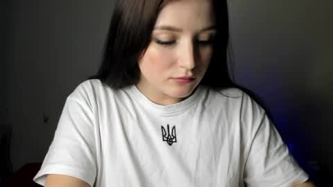 Snapshot of evaamillerr chatting on February 14, 2025, 10:36 pm Eva online show from February 14, 2025, 10:36 pm