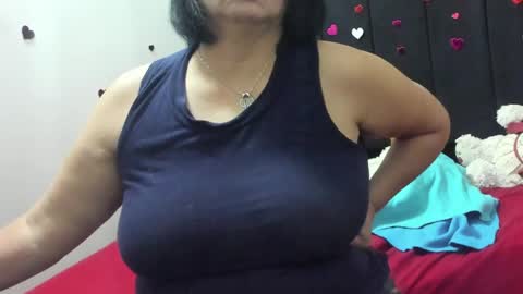 Snapshot of evaaross chatting on May 17, 2026, 9:44 pm Eva online show from May 17, 2026, 9:44 pm