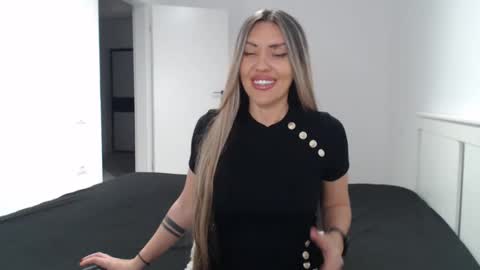 EvaBomb online show from February 3, 2025, 8:57 pm