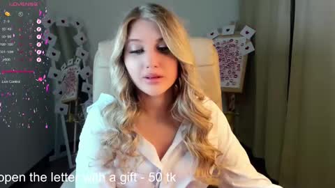 Eva  online show from February 18, 2025, 5:53 am