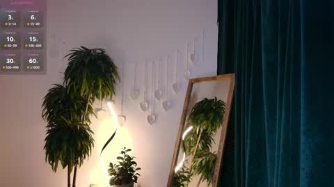 Eva  online show from April 18, 2026, 3:43 am