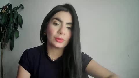 Snapshot of evacollins12 chatting on February 3, 2025, 10:21 pm evacollins12 online show from February 3, 2025, 10:21 pm