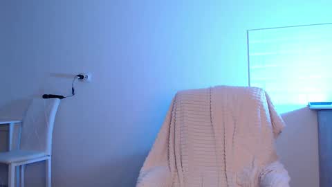 Eva online show from February 12, 2026, 4:07 am