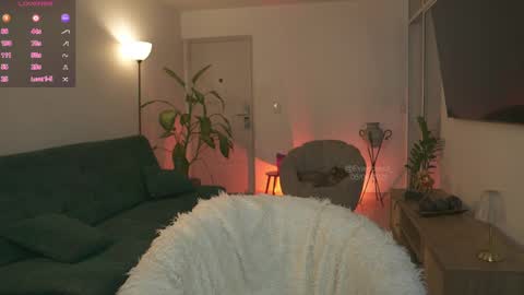 evajacksss_ online show from June 5, 2026, 10:48 pm