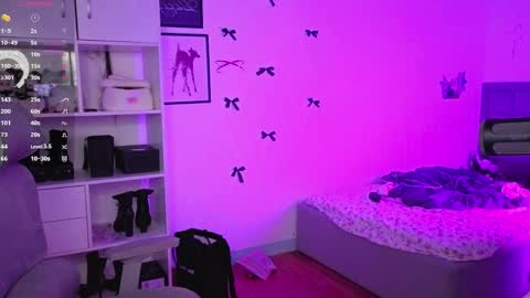 Eva online show from April 4, 2026, 3:53 pm