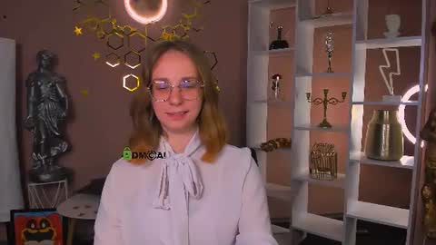 Snapshot of evalora_vei chatting on June 9, 2026, 5:52 am evalora online show from June 9, 2026, 5:52 am